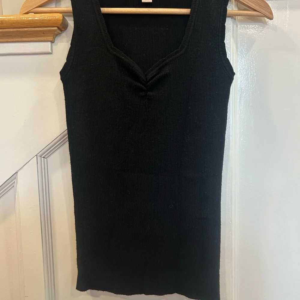 Philosophy Republic Sweetheart Neck Sleeveless ribbed black tank top - Picture 1 of 4